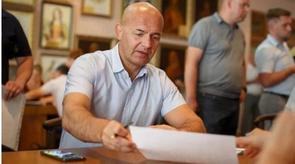 Топ-10 відомих політиків, які не проходять до Верховної Ради