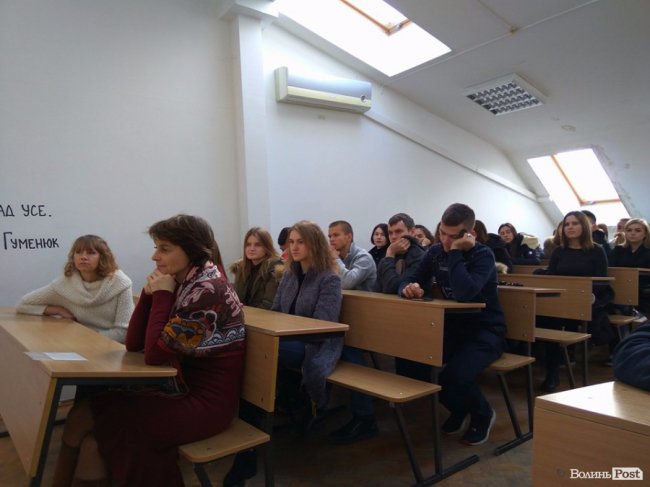 Історія луцького радіо, чиновники та ЗМІ: лекція для студентів-журналістів