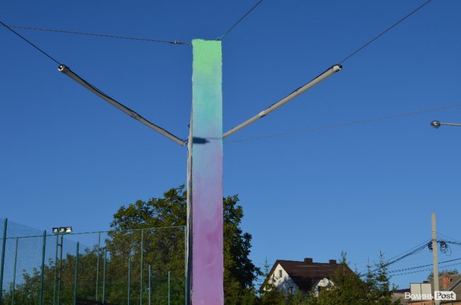 Запорізький митець подарував лучанам «трохи гармонії та релаксу»