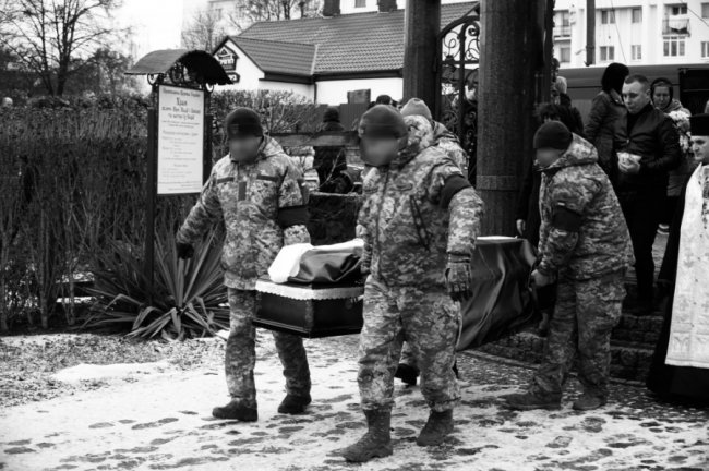  Майже рік очікування: на Волині попрощалися з Героєм Миколою Проскурою