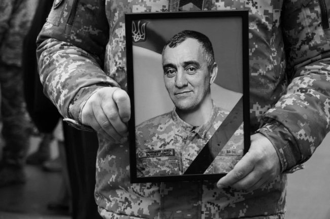  Майже рік очікування: на Волині попрощалися з Героєм Миколою Проскурою