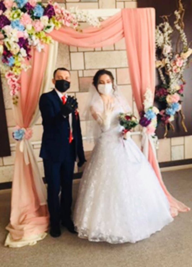 У Нововолинську за час карантину одружилося 9 закоханих пар. ФОТО