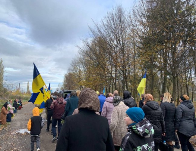 Тата не дочекався маленький син: на Волині попрощалися з Героєм Олександром Морозом