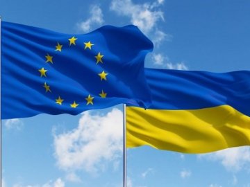 Прем’єр Словаччини закликає назавжди скасувати всі мита і квоти на експорт з України до ЄС