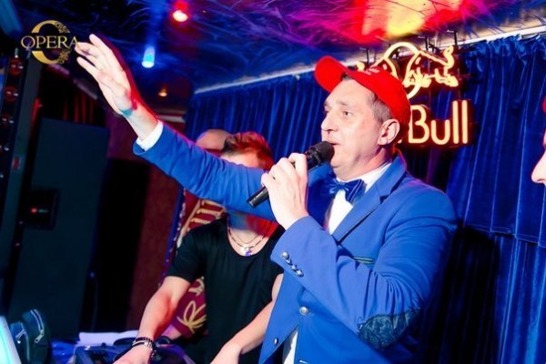 У Луцьку «запалював» відомий комік. ФОТО