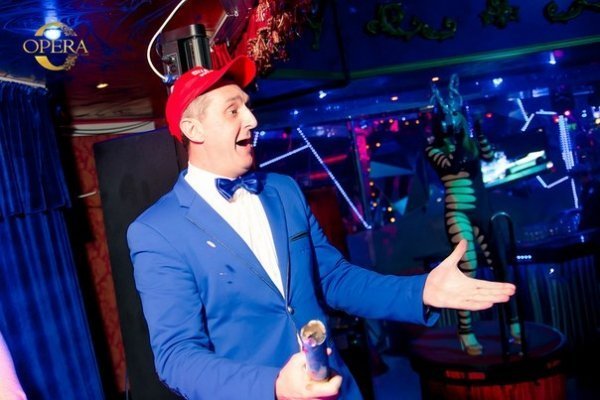 У Луцьку «запалював» відомий комік. ФОТО