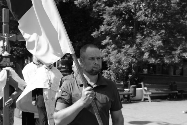 У Луцьку попрощалися із загиблим на Донеччині Героєм Віталієм Ващуком