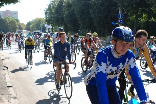 Велопробіг до Дня Незалежності в Луцьку. ФОТО