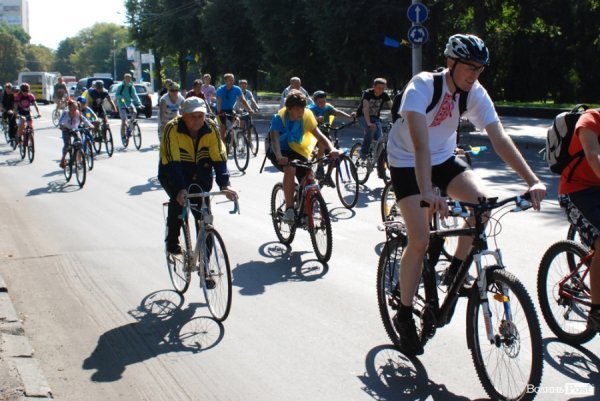 Велопробіг до Дня Незалежності в Луцьку. ФОТО