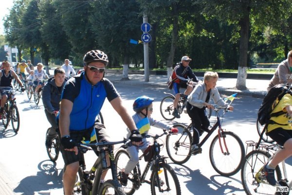 Велопробіг до Дня Незалежності в Луцьку. ФОТО