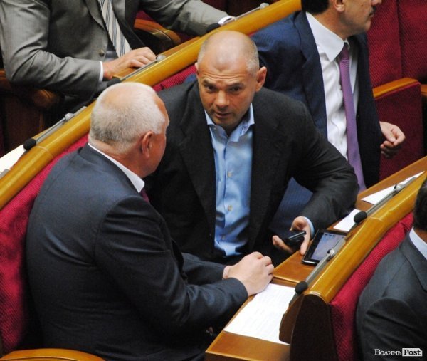 «Піт чола» волинських нардепів, або Рада перед канікулами. ФОТО