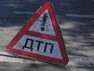 В аварії на Волині зіткнулись Mazda і мотоцикл: постраждалому хлопцю ампутували  пальці на нозі