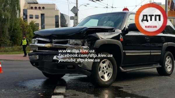 У серйозному ДТП постраждали четверо київських поліцейських. ФОТО. ВІДЕО