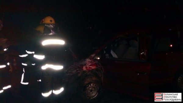 Аварія на Відродження - зіткнулись два фургони. ФОТО