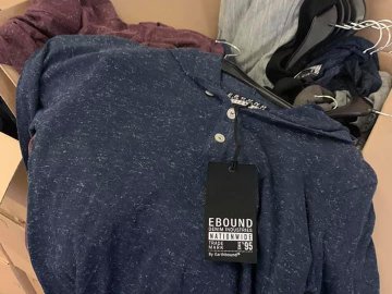 На «Ягодині» затримали фуру, у якій під виглядом «гуманітарки» хотіли ввезти брендовий одяг