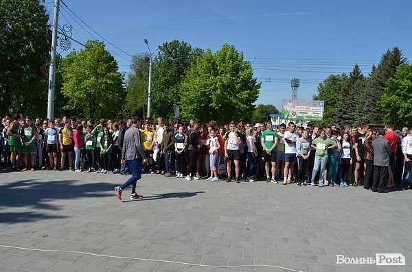 У Луцьку – легкоатлетична естафета. ФОТО