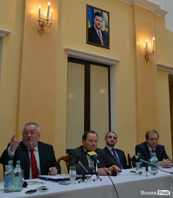 Борис Клімчук та Іван Сидор впевнені: у 2015 році Волинь буде повністю готова до страхової медицини