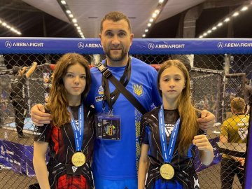 Двоє юних волинянок завоювали золоті медалі на Чемпіонаті Європи з ММА