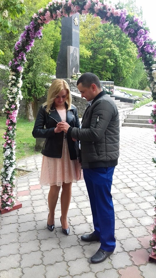 У містечку на Волині – весільний бум