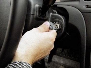 Волинянин на трасі викрав авто у знайомого