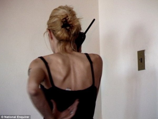 У мережі з'явилося відео молодої Джолі під героїном. ФОТО. ВІДЕО