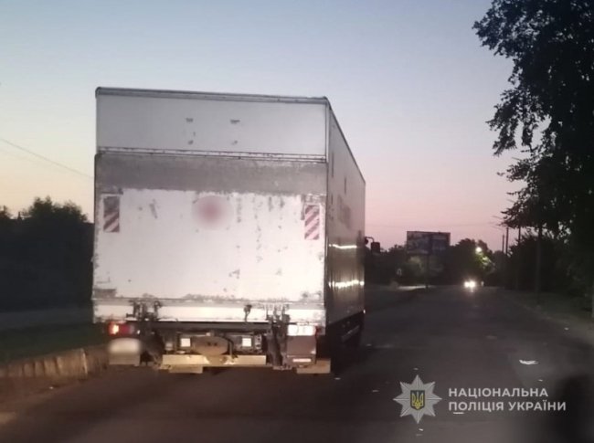 Летальна аварія в Луцьку: вантажівка розчавила пішохода