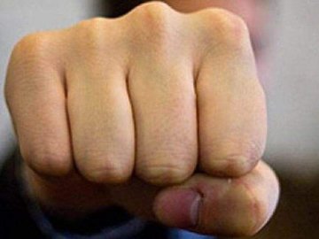 На Волині чоловік вибив зуби сусіду