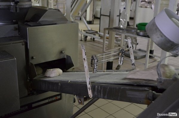 У Луцьку показали, як печуть хліб. ФОТО