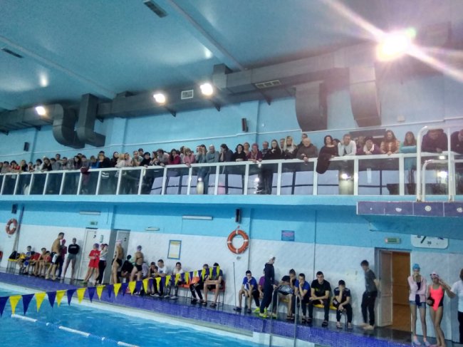 У Луцьку юні плавці змагались за право поїхати на чемпіонат України до Львова. ФОТО