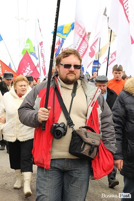 Акція «Вставай, Україно!» розпочалася в Луцьку. ФОТО. ОНОВЛЕНО