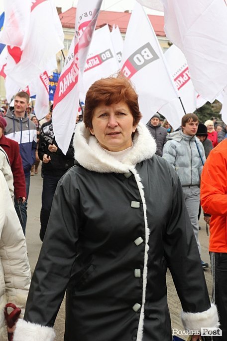 Акція «Вставай, Україно!» розпочалася в Луцьку. ФОТО. ОНОВЛЕНО