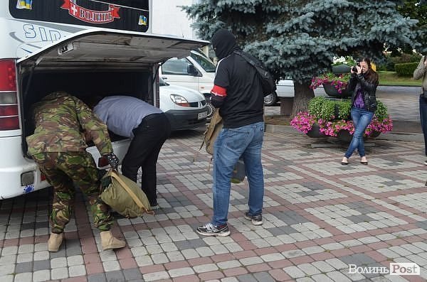 Волинський «Правий сектор» прийняв присягу та вирушив на Схід. ФОТО