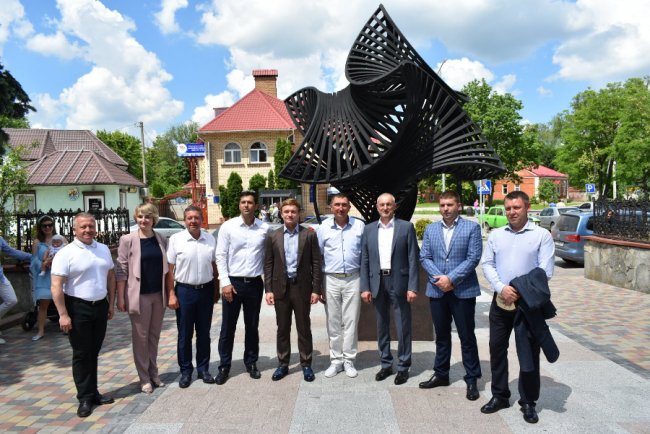 «Тут лікуються мої рідні», – Степан Івахів про волинську лікарню. ФОТО