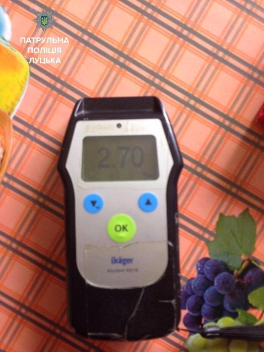 У Луцьку п’яний 18-річний водій в’їхав у паркан