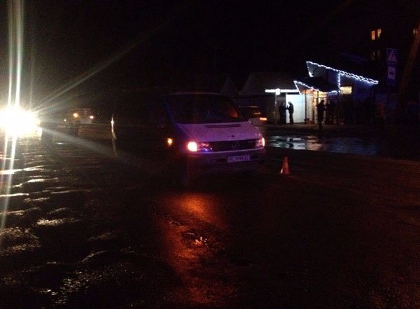 У Нововолинську на «зебрі» збили людину. ФОТО