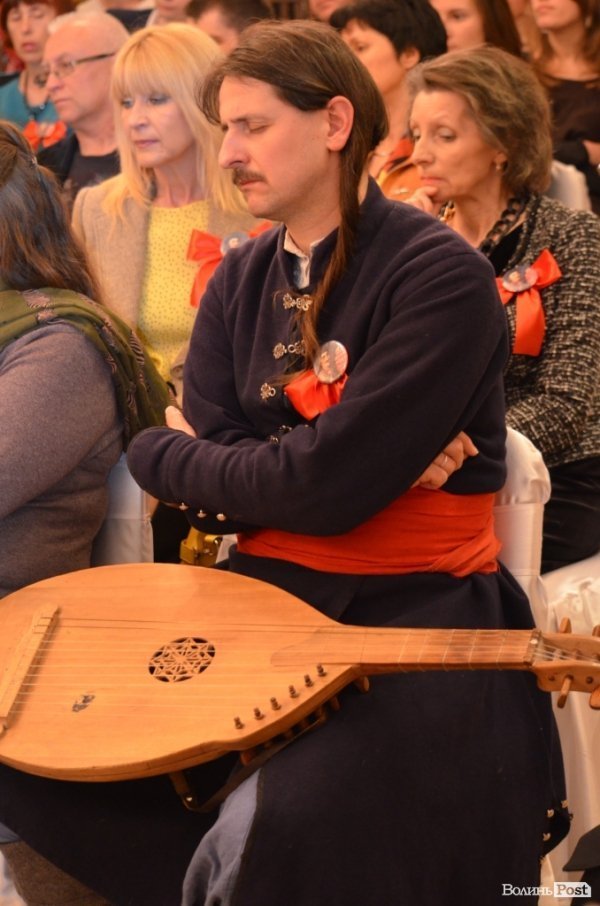 У Луцьку продавали ікони на потреби вояків АТО. ФОТО