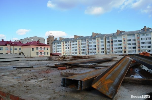 Як будують нову школу в Луцьку. ФОТО