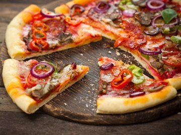 У ресторації «Брама» – акція на піцу 1+1*