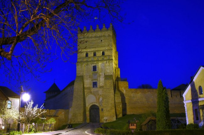 Фотограф опублікував магічні світлини вечірнього Луцька