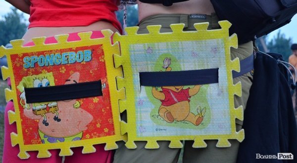 Такі нехитрі пристрої допомагають сідати будь-де