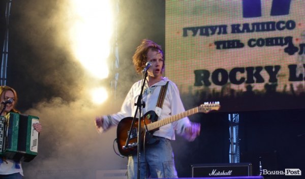 Як тисячі людей відривалися на фестивалі «Захід». ФОТО