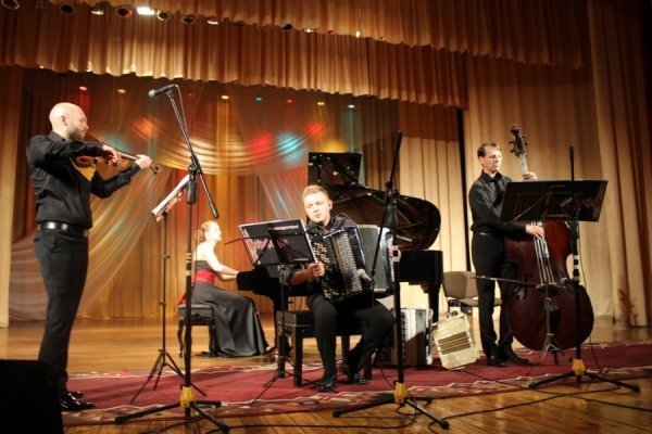 Київський гурт привіз у Луцьк автентичне танго. ФОТО