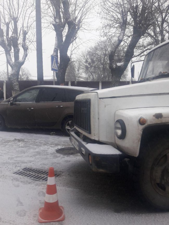 У Луцьку – ранкова аварія. ФОТО