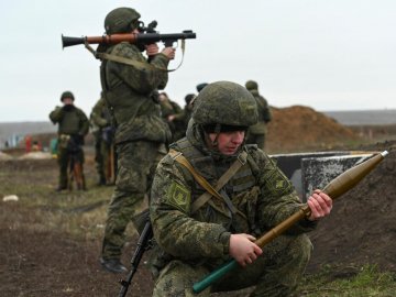 В Україні діє близько 120 батальйонно-тактичних груп армії РФ, – Наєв 