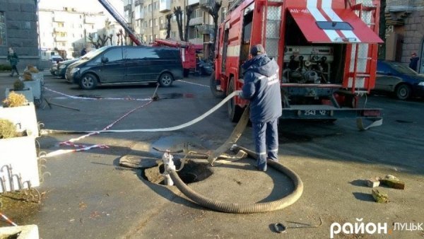 У центрі Луцька - несправжня пожежа. ФОТО
