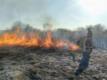Синоптики попереджають про надзвичайний рівень пожежної небезпеки