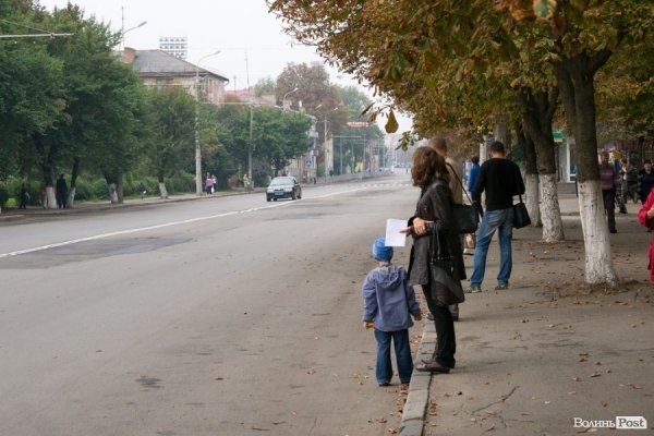 Янукович у Луцьку: засилля міліції і величезні затори. ФОТО