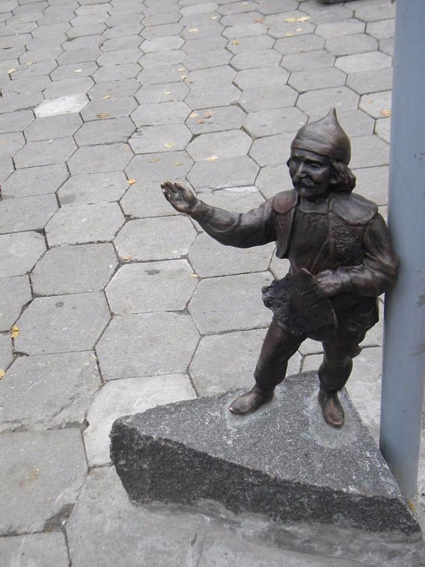 Луцькі кликуни вказують напрямок до найцікавіших історичних пам'яток. ФОТО