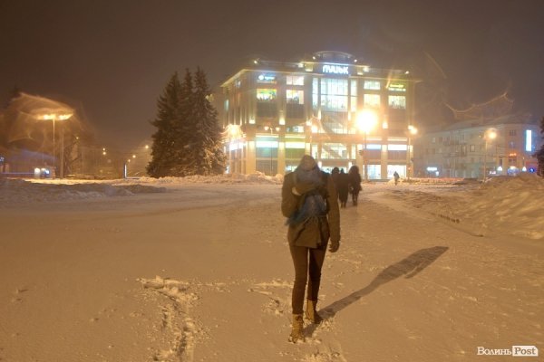 У Луцьку знову хуртовина. ФОТО