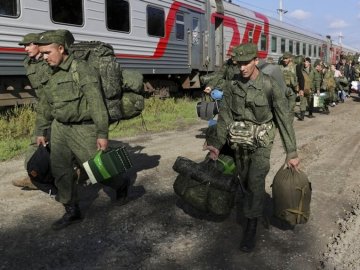 Росія перекинула в Україну новостворену армію, – британська розвідка